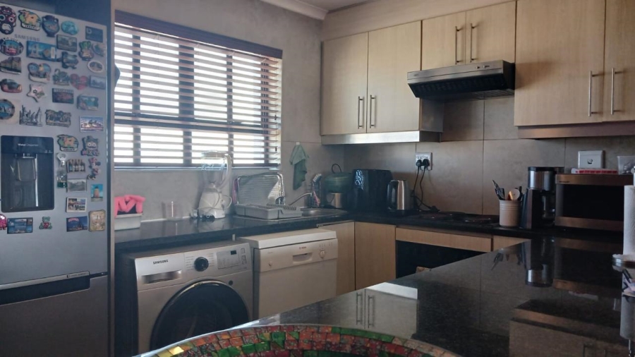 2 Bedroom Property for Sale in Westcliff Western Cape